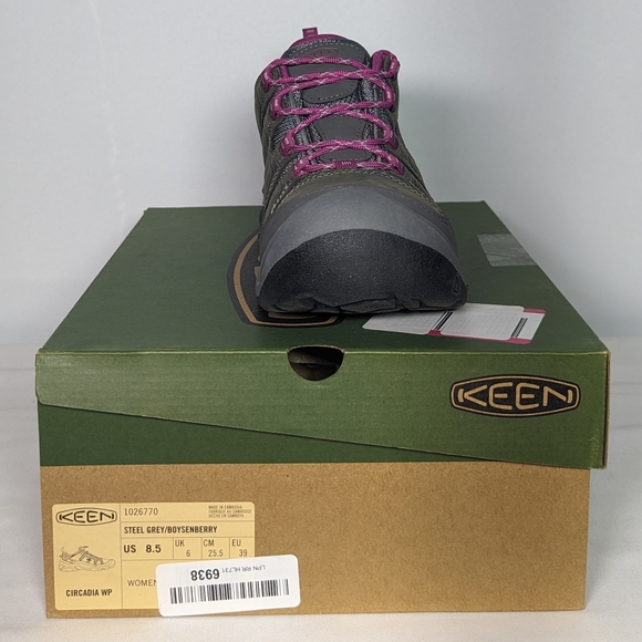 NEW Keen Womens Circadia Low Height Leather Waterproof Hiking Shoes Sz 8.5 grey - Picture 4 of 4